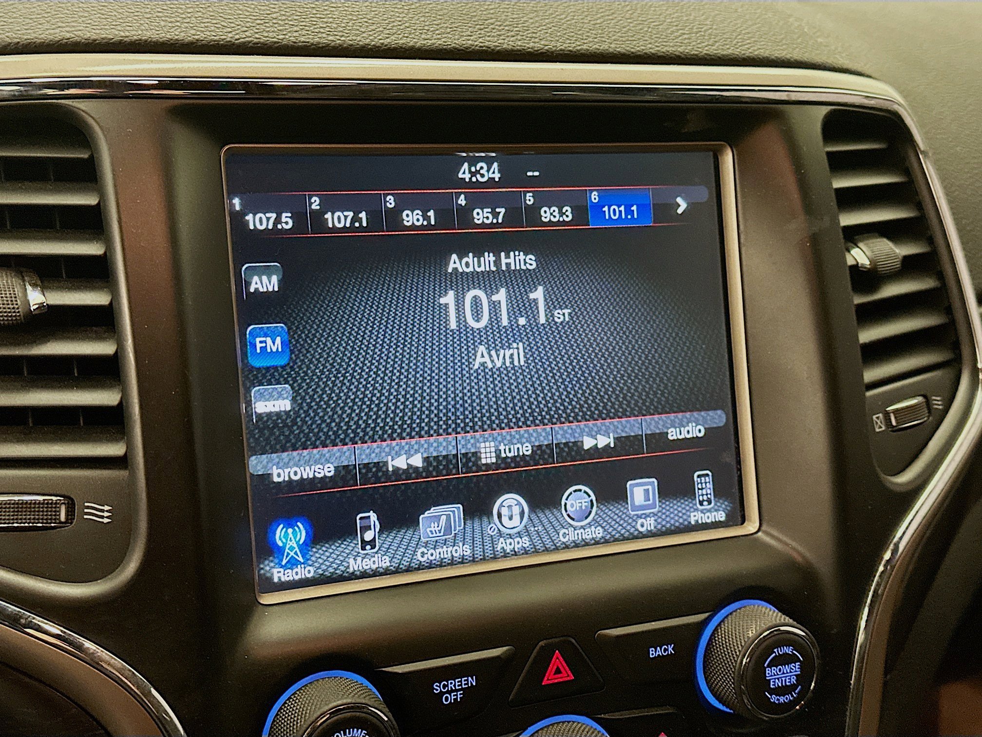 Used 2015 Jeep Grand Cherokee Altitude image 21