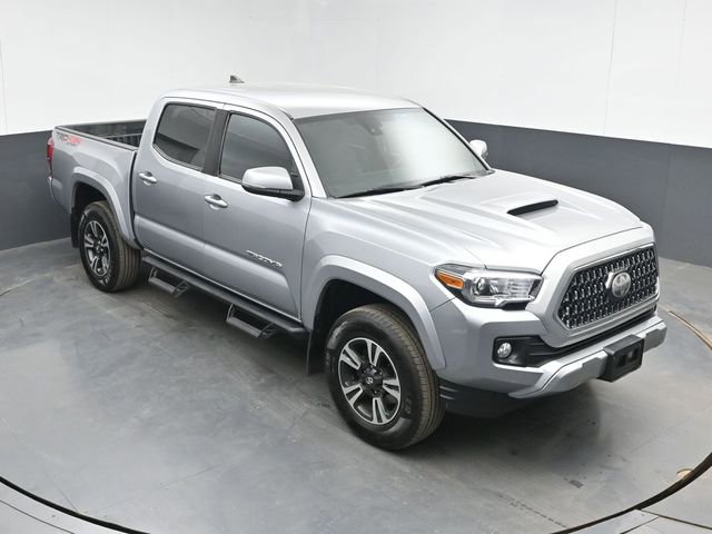 Used 2019 Toyota Tacoma TRD Sport AWD/4WD image 13