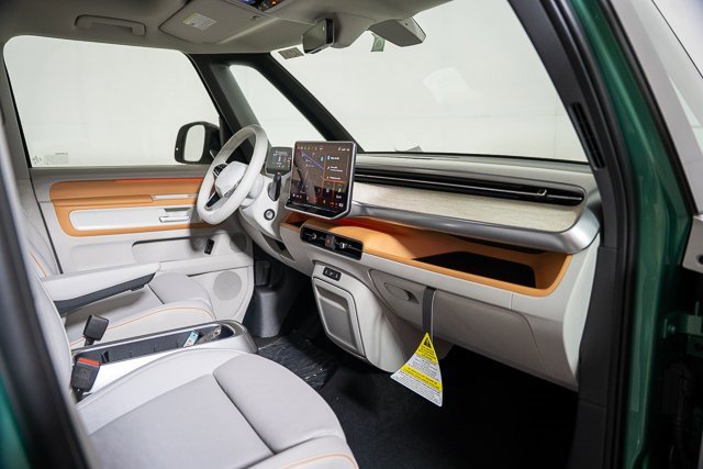 New 2025 Volkswagen ID. Buzz 1st Edition image 25