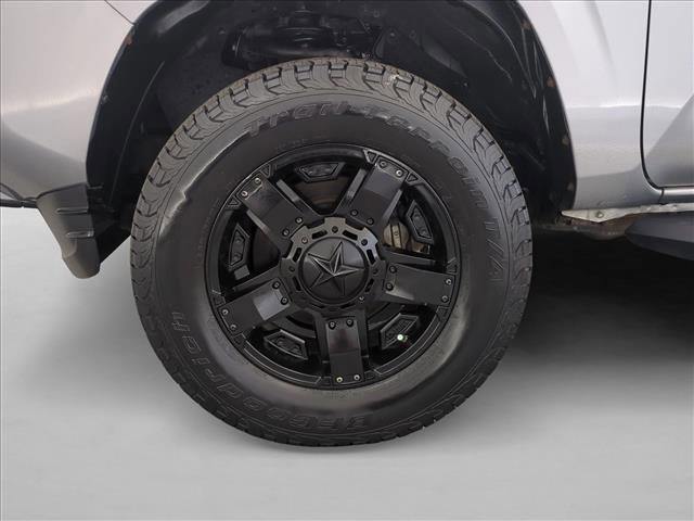 Used 2016 Toyota Tacoma SR5 w/ Towing Package RWD image 26