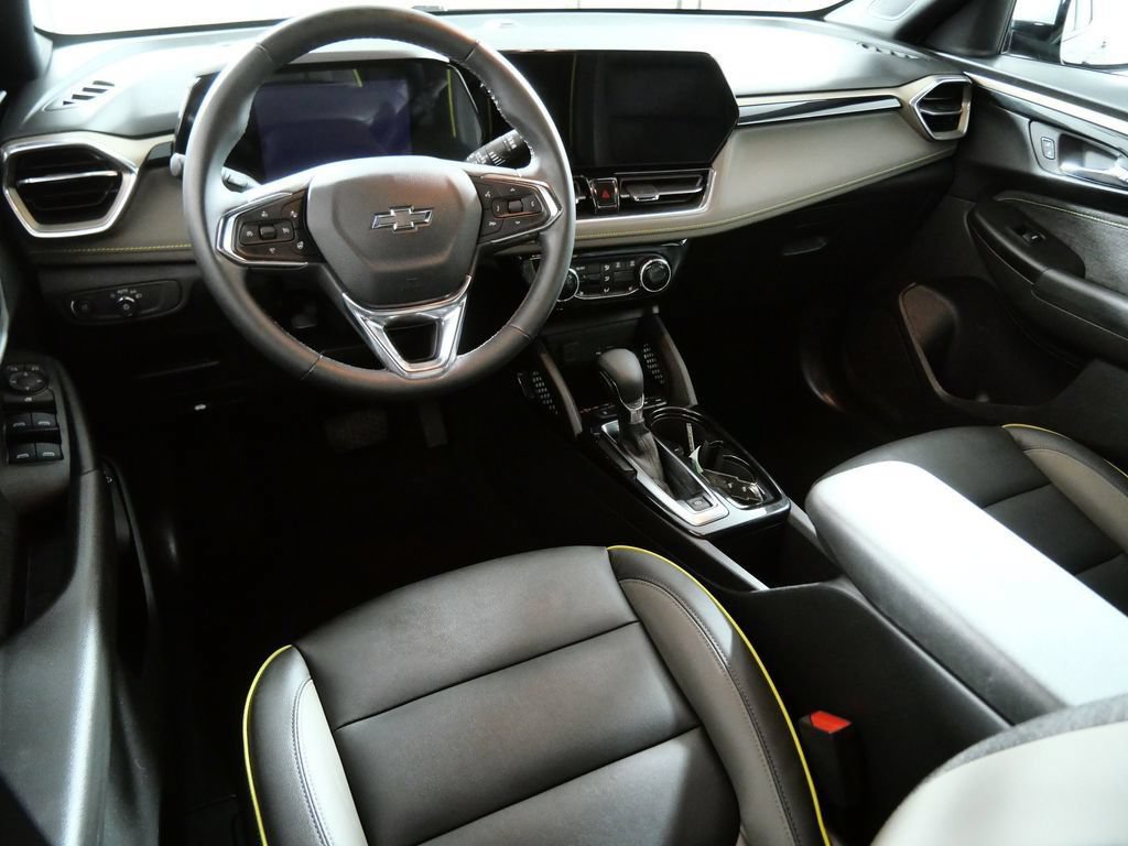 Used 2024 Chevrolet TrailBlazer ACTIV w/ Convenience Package AWD/4WD image 4