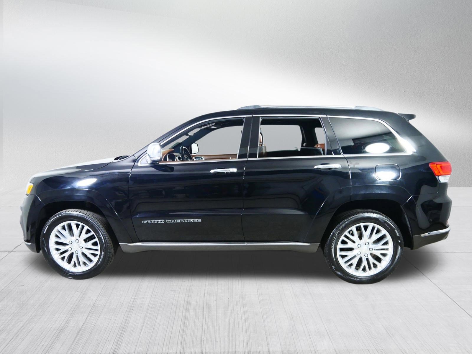 Used 2018 Jeep Grand Cherokee Summit image 4