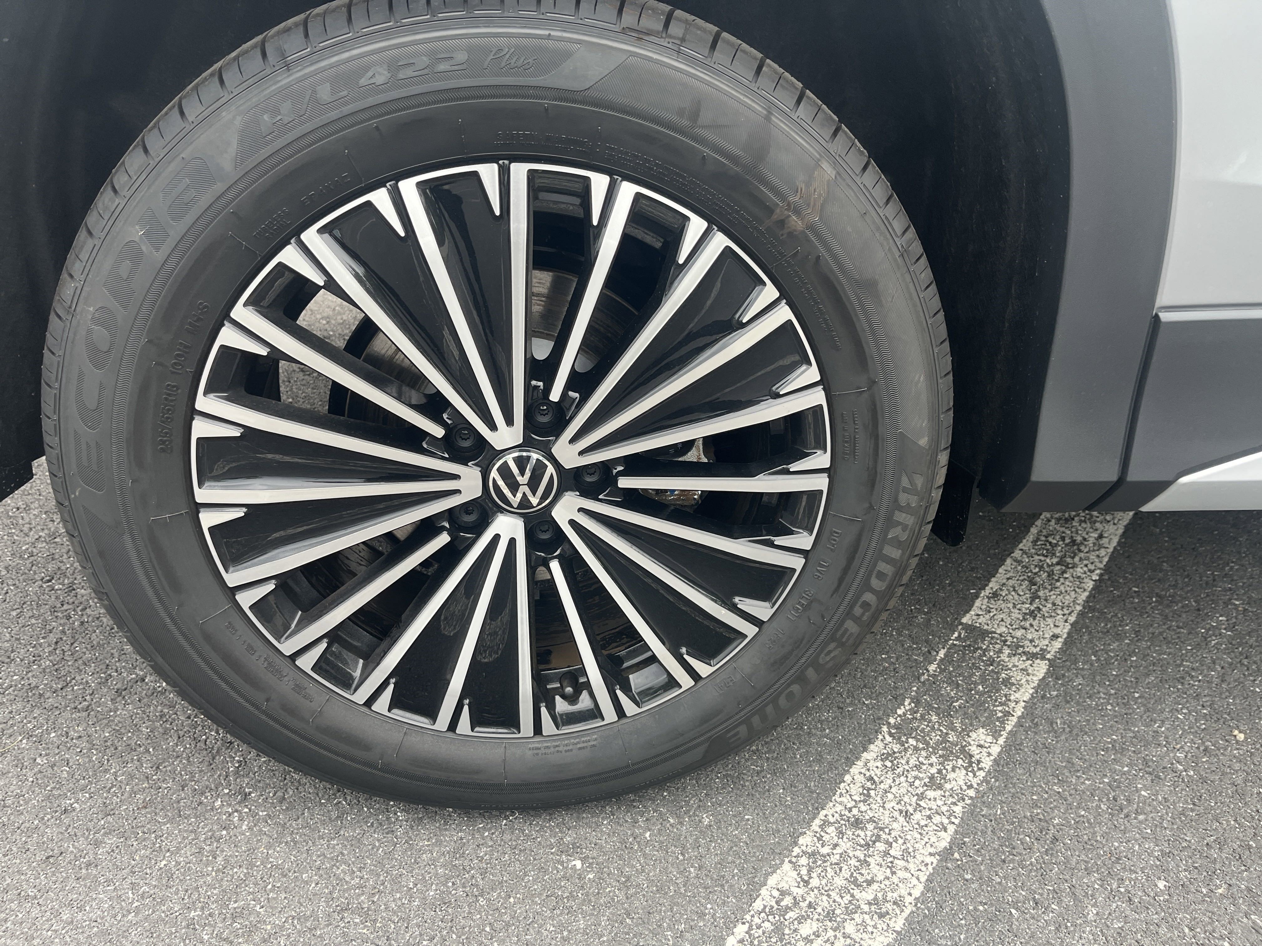 New 2025 Volkswagen Tiguan S image 9