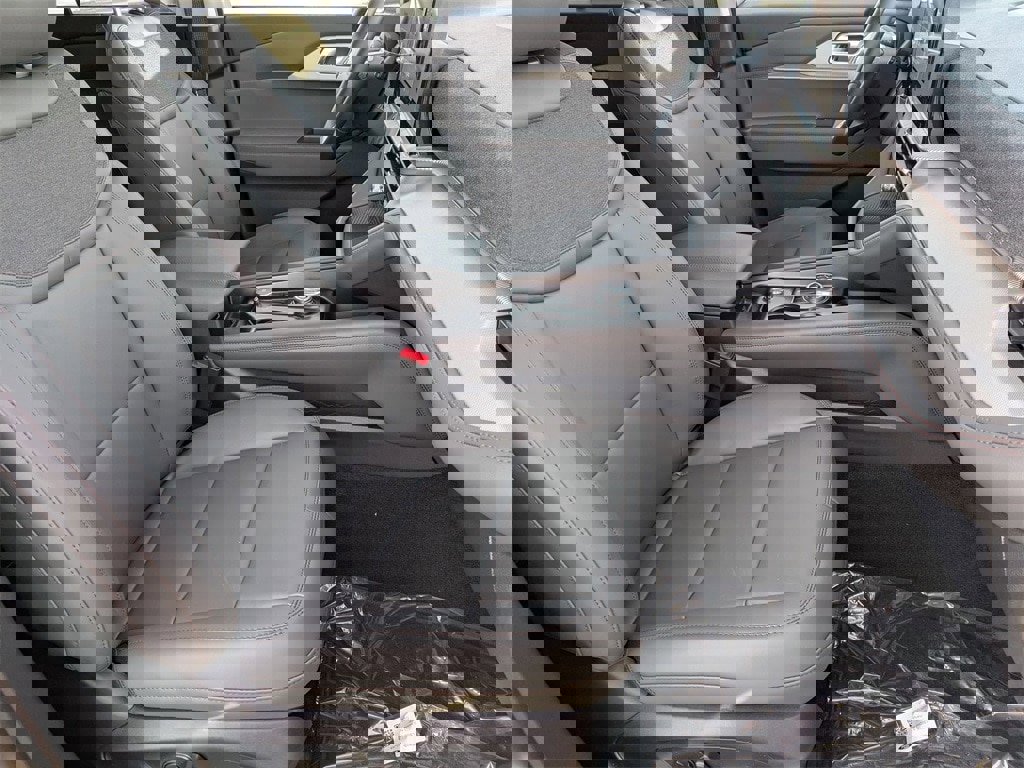 New 2026 Ford Explorer Active w/ Active Comfort Package image 21