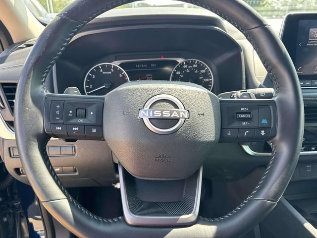 Used 2025 Nissan Rogue SV FWD image 28