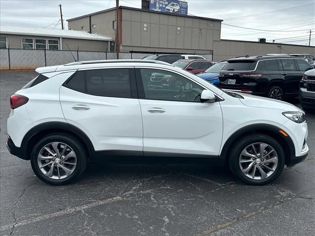 Certified 2022 Buick Encore GX Essence w/ Experience Buick Package FWD image 12