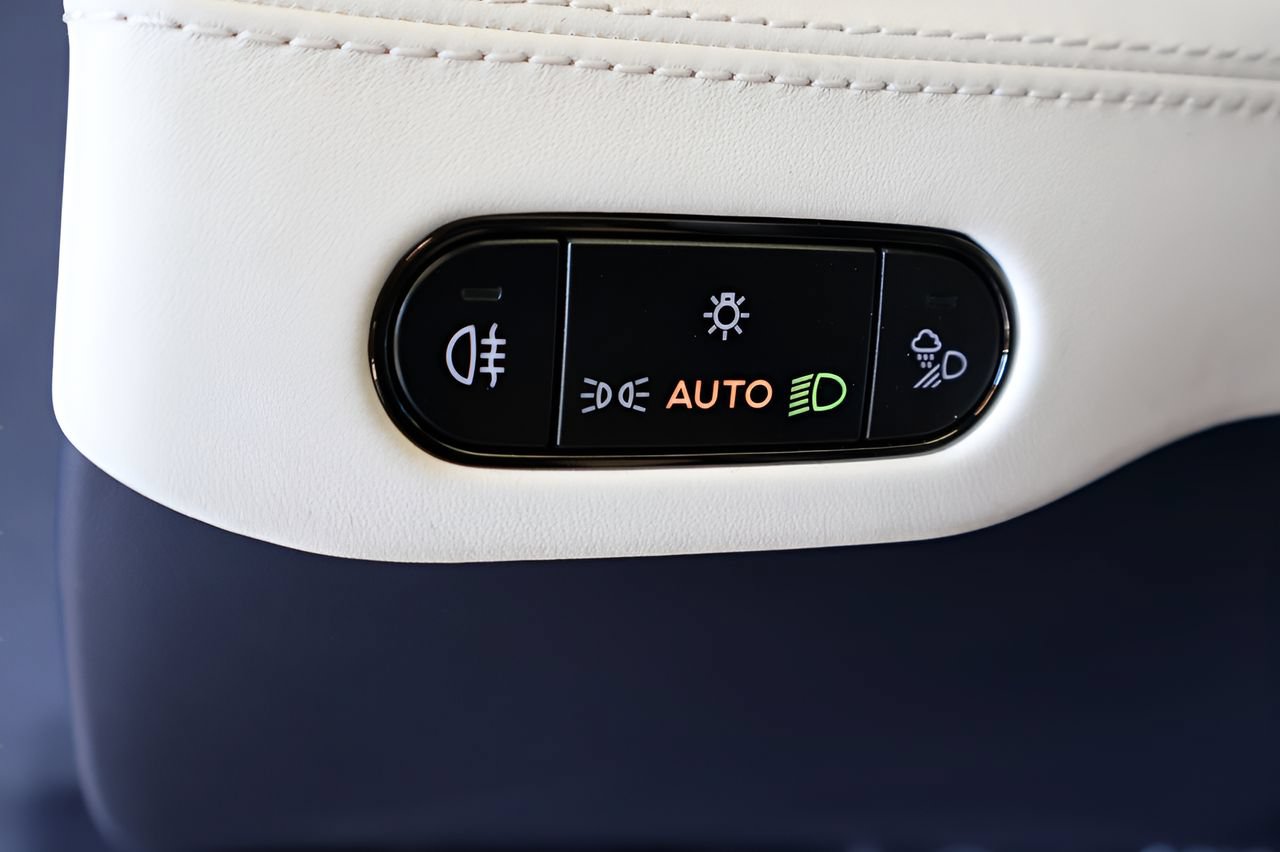 New 2026 Bentley Continental GT AWD/4WD image 26