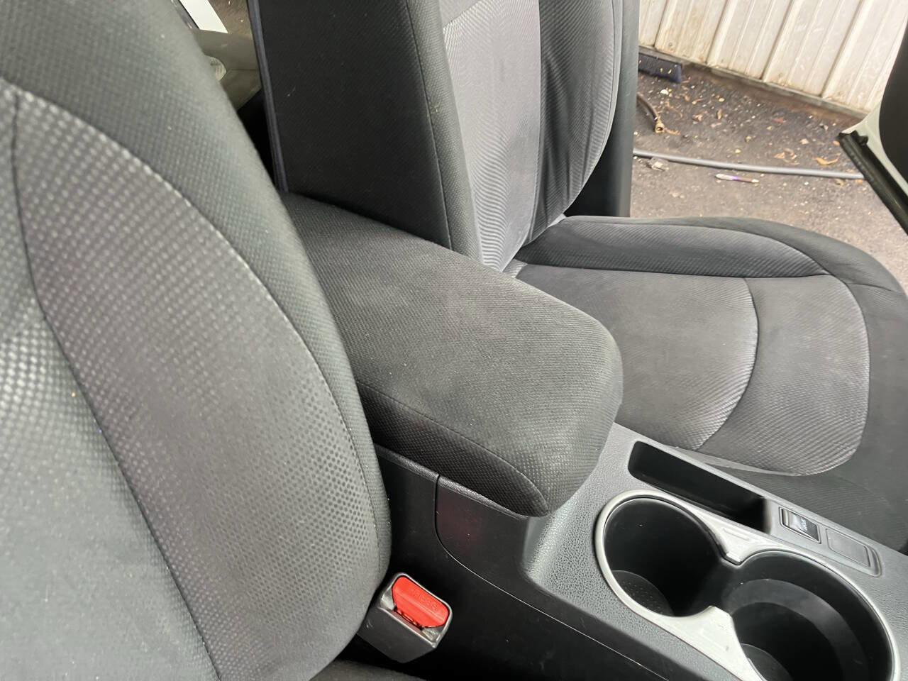 Used 2012 Nissan Rogue S FWD image 29