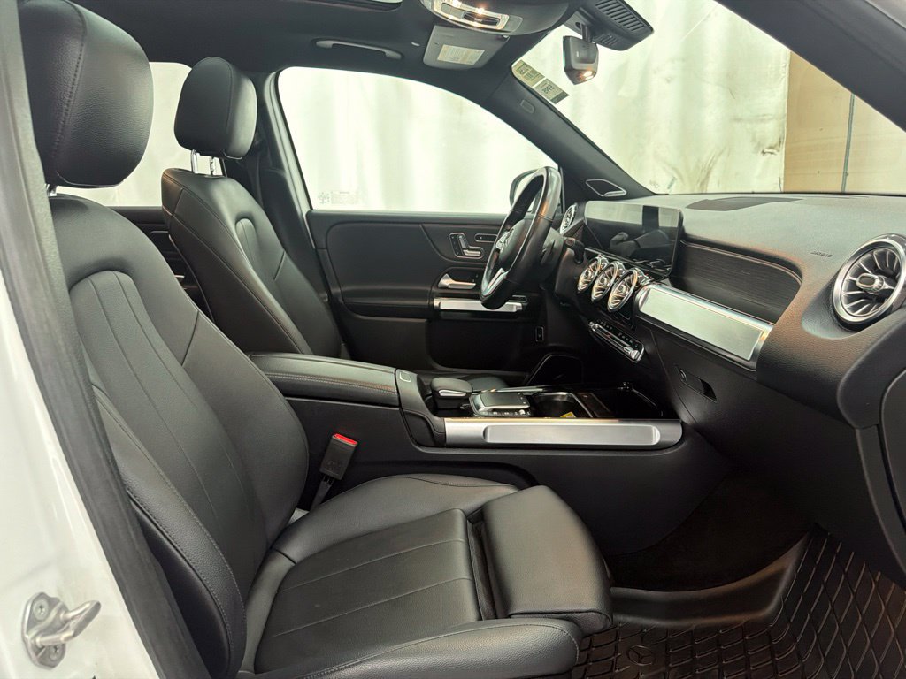 Certified 2021 Mercedes-Benz GLB 250 image 31