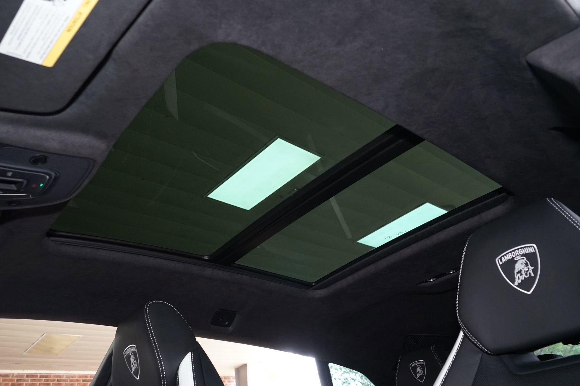 Used 2026 Lamborghini Urus SE image 22
