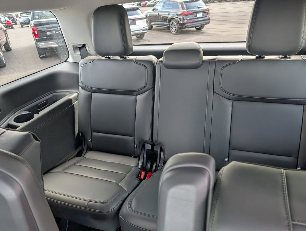 New 2026 Ford Expedition Active image 19