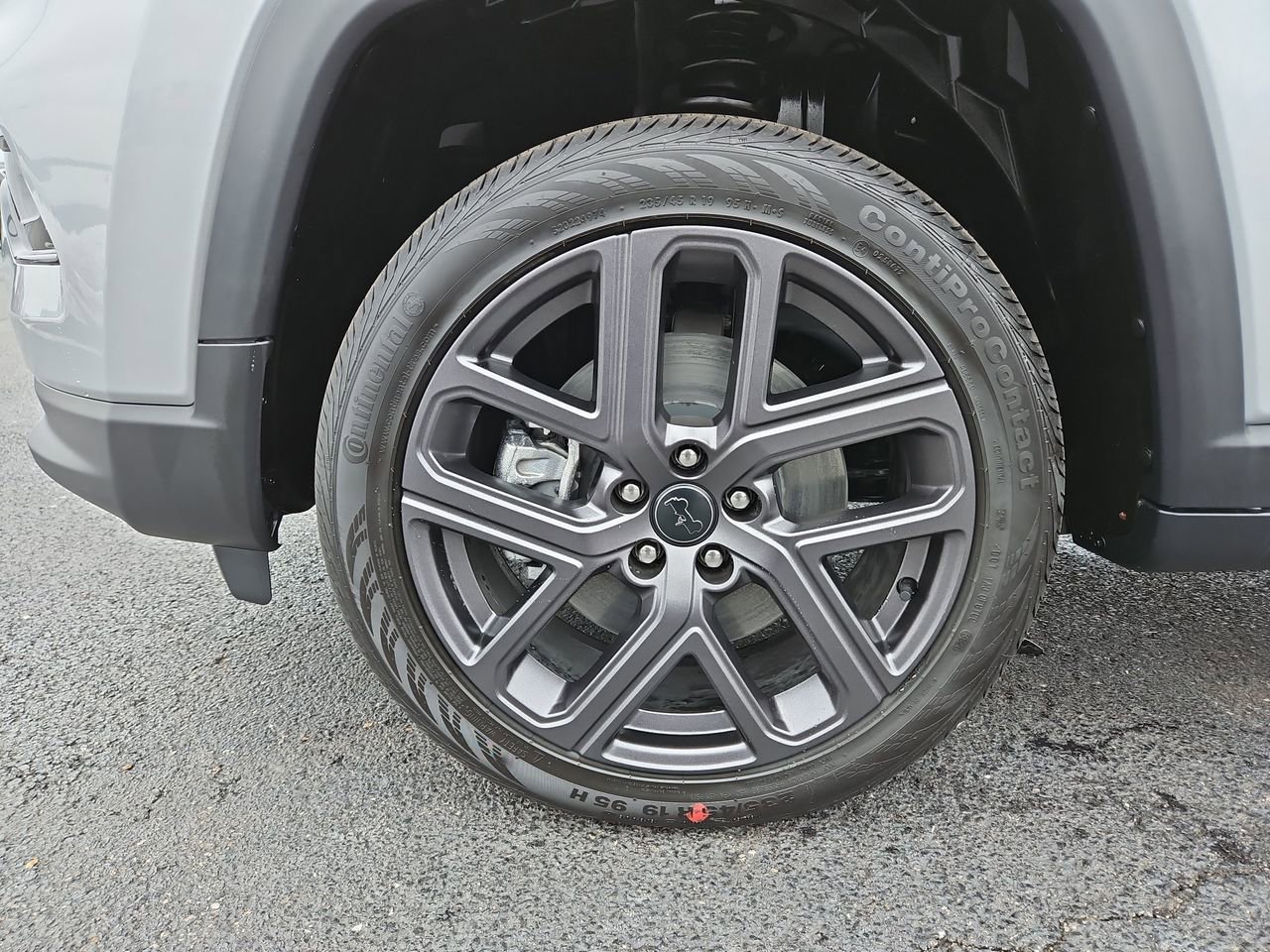 New 2026 Jeep Compass Limited image 9