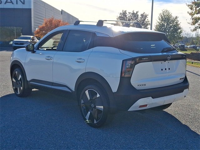 New 2026 Nissan Kicks SR w/ Cold Weather Package image 6