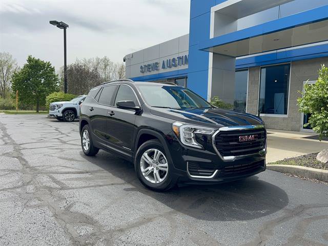 Used 2024 GMC Terrain SLE w/ Driver Convenience Package