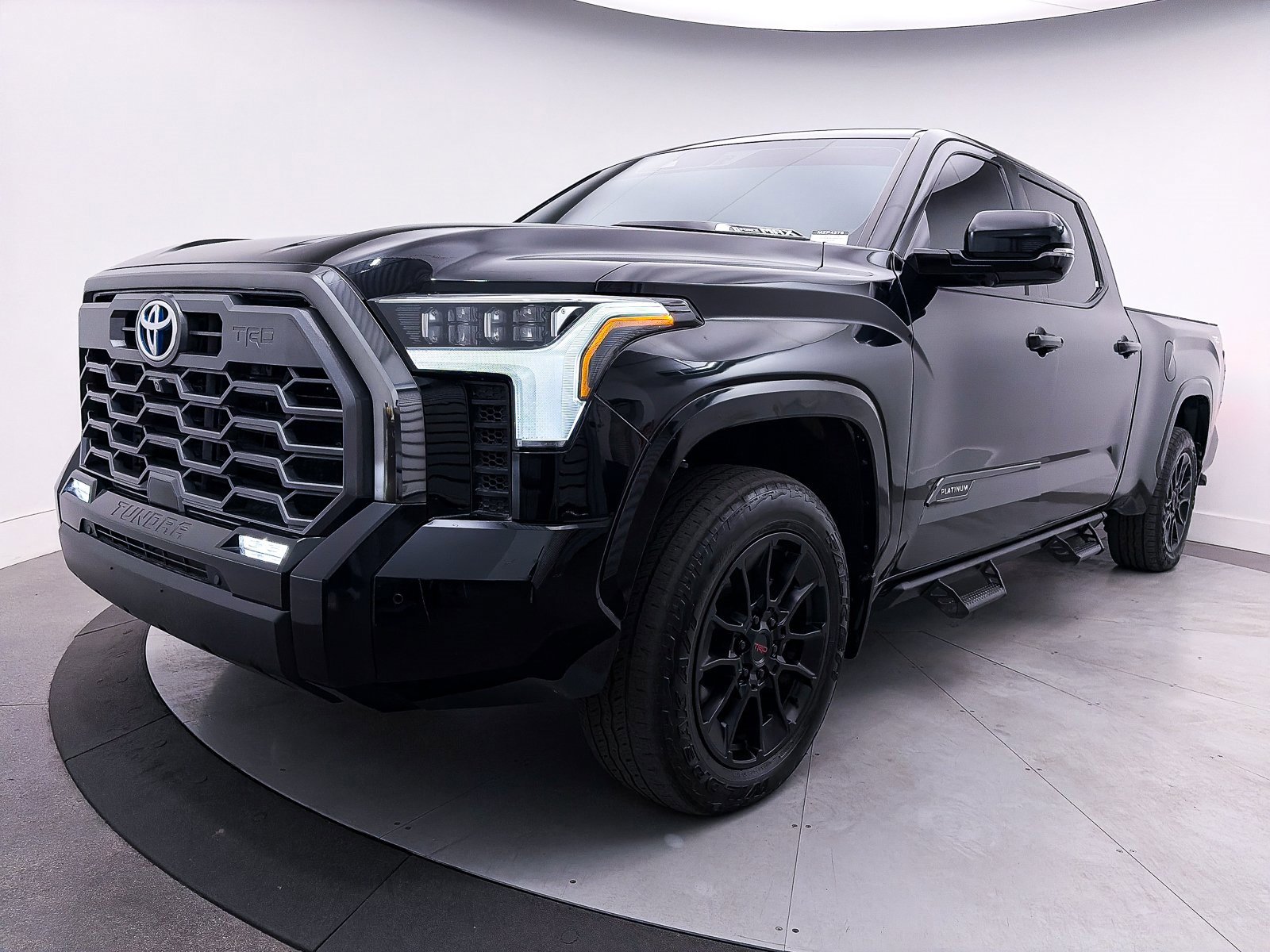 Used 2024 Toyota Tundra Platinum w/ TRD Off-Road Package image 14