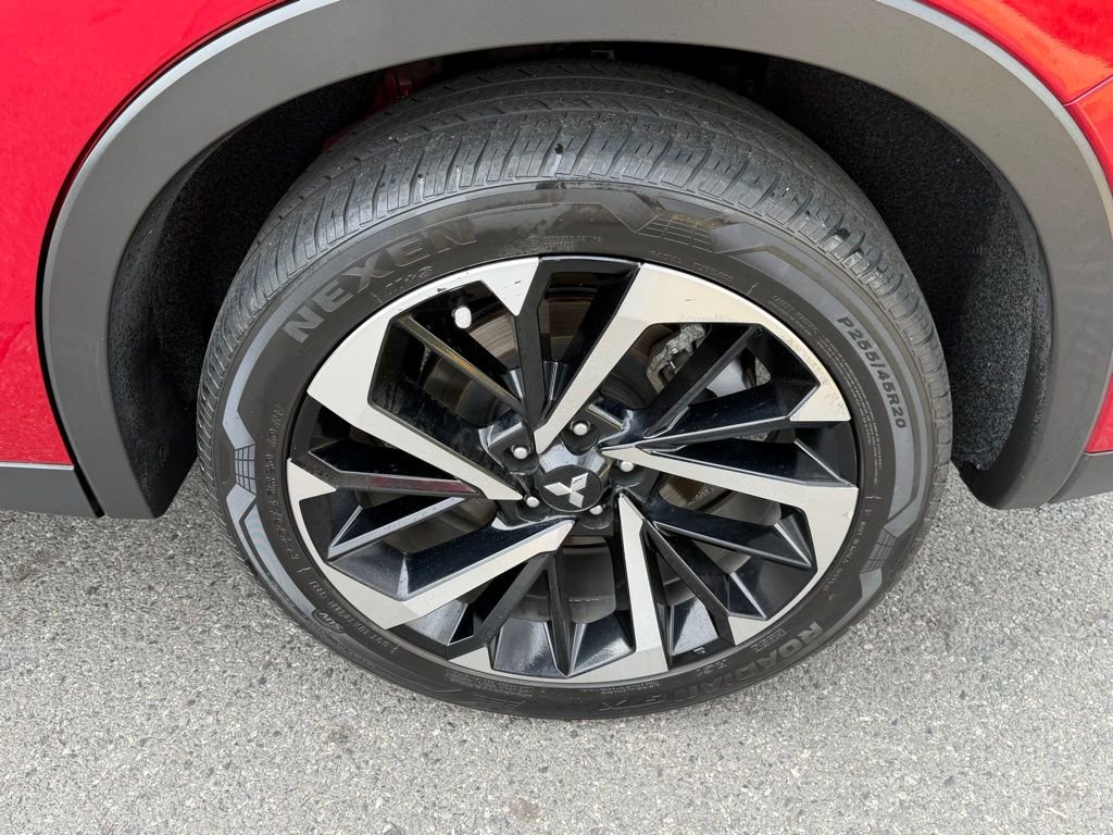 Used 2022 Mitsubishi Outlander ES image 13