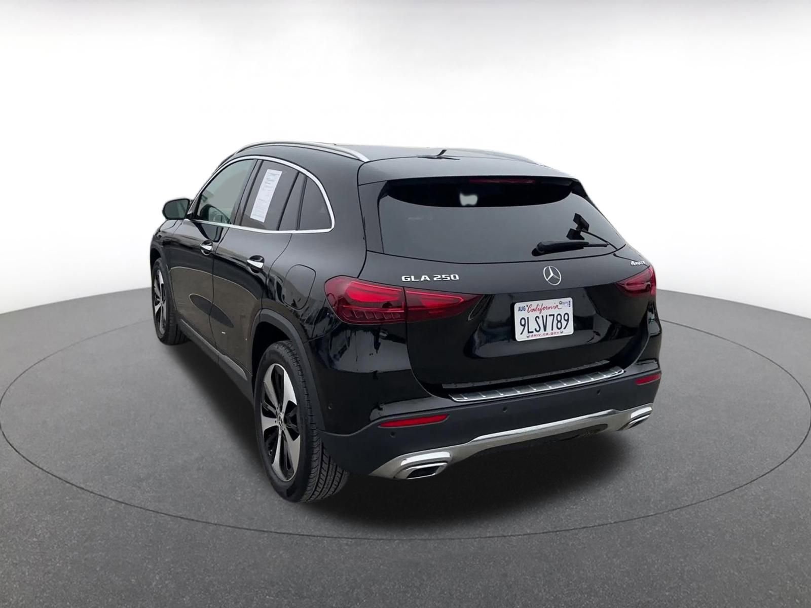 Used 2025 Mercedes-Benz GLA 250 4MATIC image 11