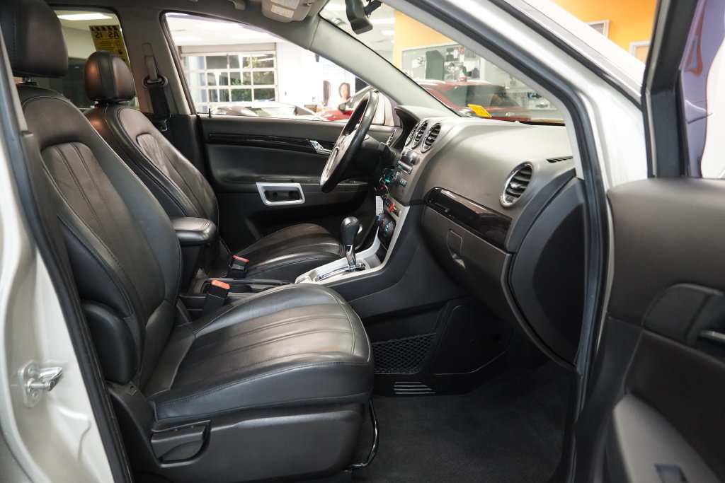 Used 2014 Chevrolet Captiva Sport LTZ FWD image 35