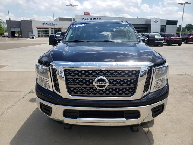 Used 2018 Nissan Titan SV AWD/4WD image 10