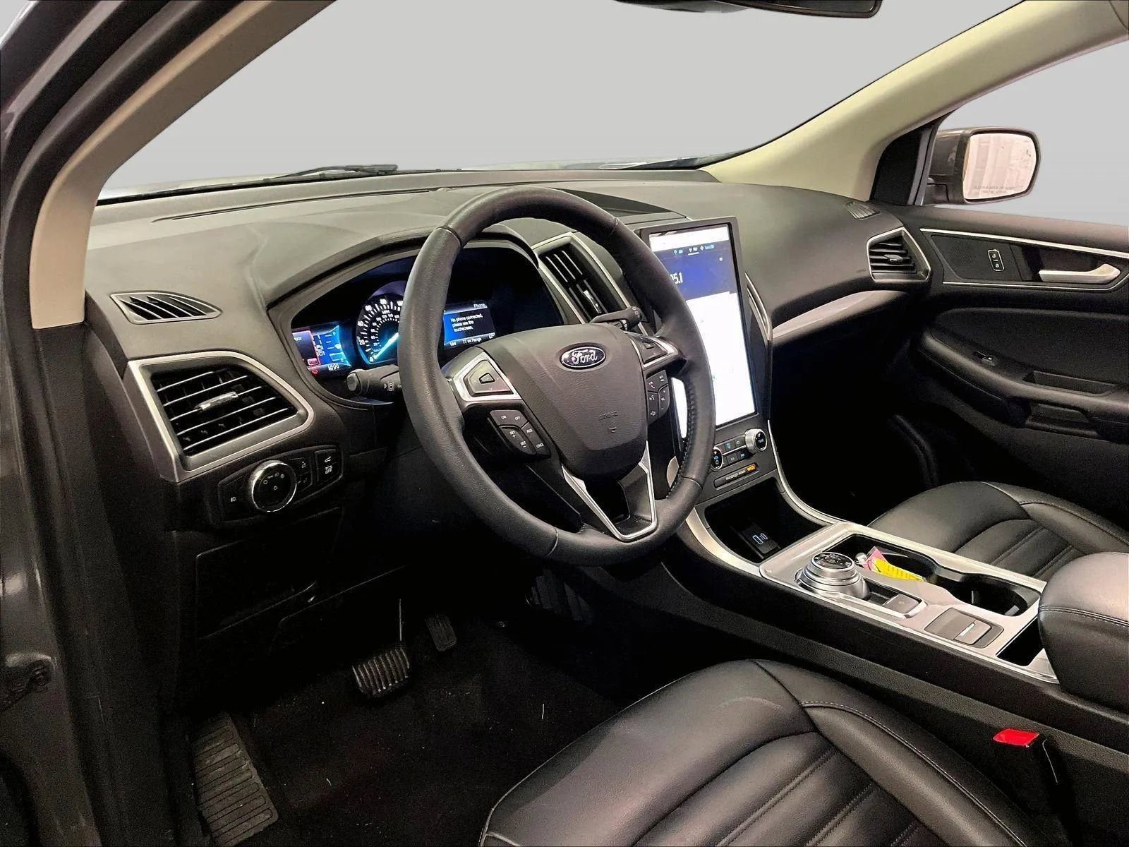 Certified 2024 Ford Edge SEL w/ Convenience Package AWD/4WD image 12
