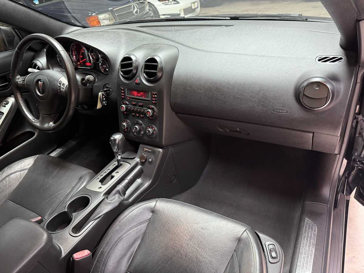 Used 2007 Pontiac G6 GT w/ Premium Package FWD image 15