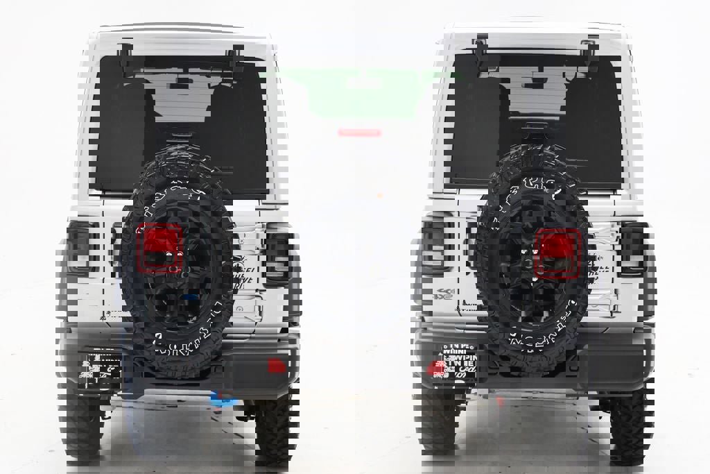 Used 2023 Jeep Wrangler Unlimited w/ Sun & Screen Package image 8