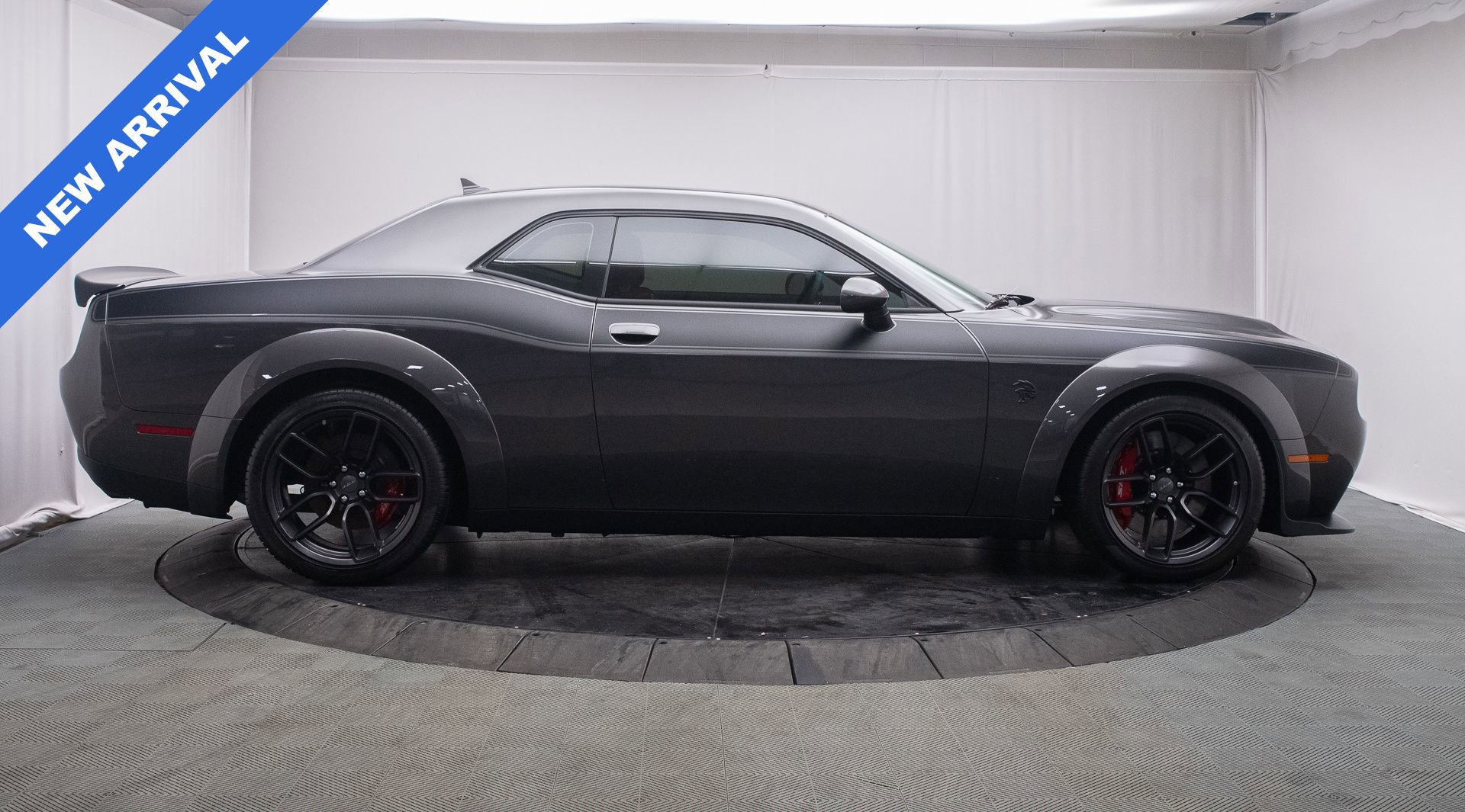 Used 2023 Dodge Challenger SRT Hellcat image 5