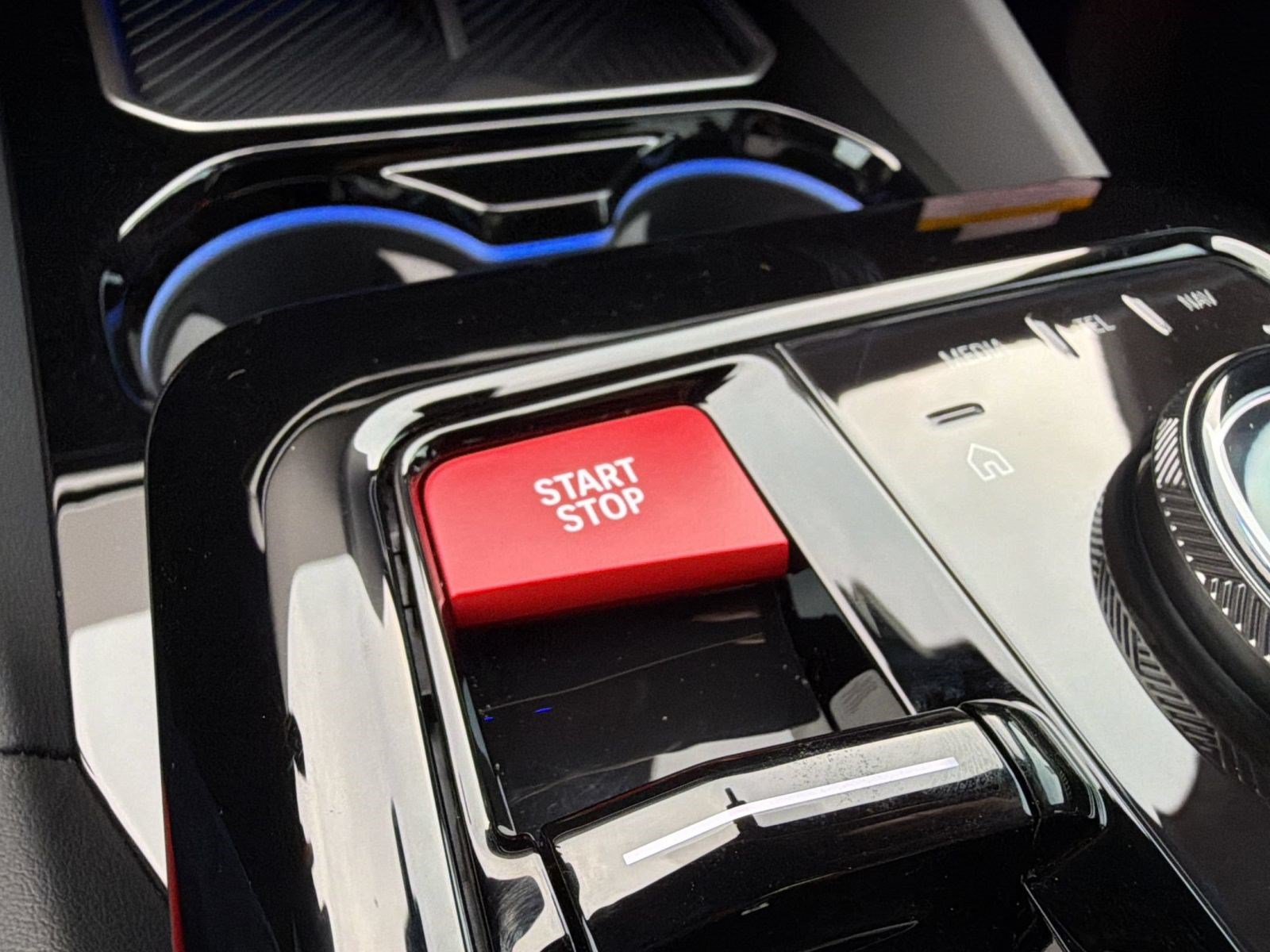 New 2027 BMW M5 w/ Executive Package AWD/4WD image 17