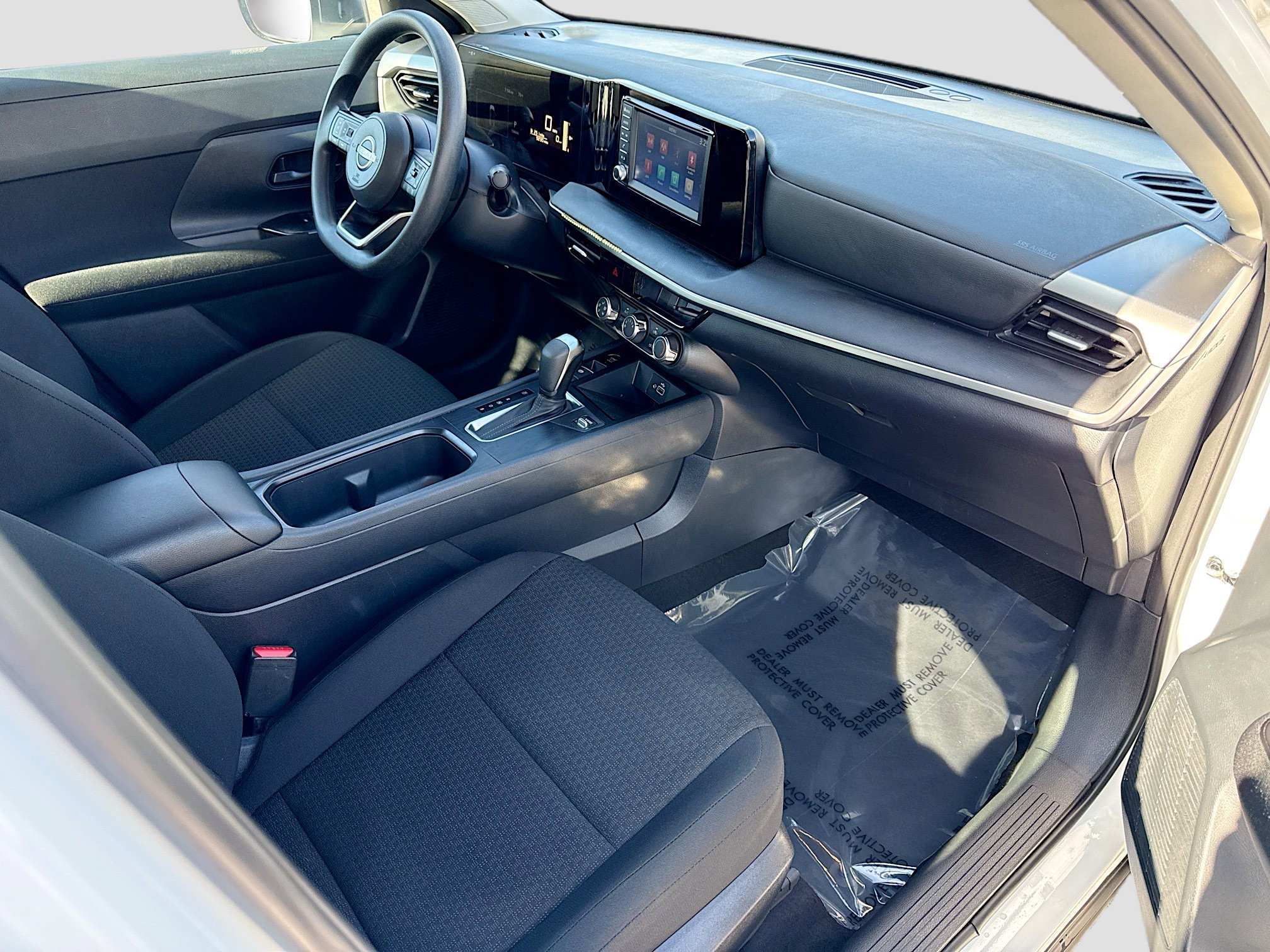 Used 2025 Nissan Kicks S image 13