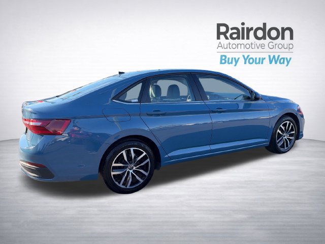 Used 2025 Volkswagen Jetta SE FWD image 7