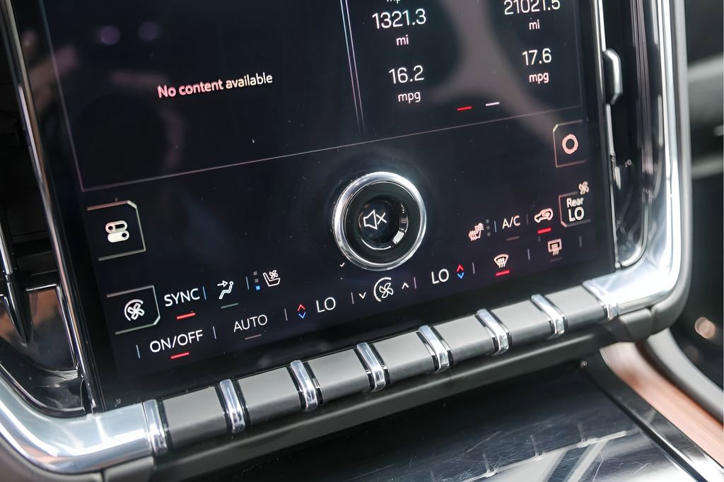 Certified 2025 GMC Yukon Denali image 20