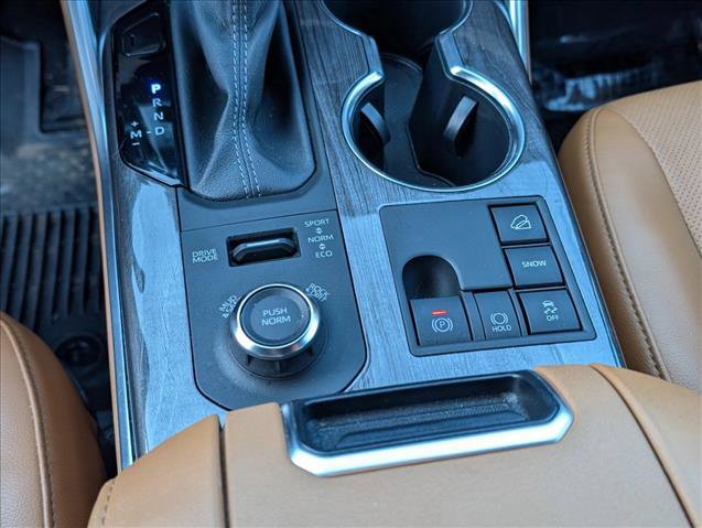 Used 2023 Toyota Highlander Platinum image 12