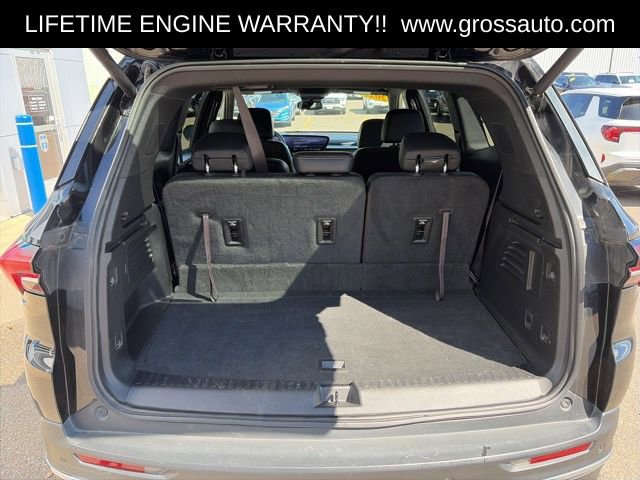 Used 2025 Buick Enclave Preferred AWD/4WD image 13