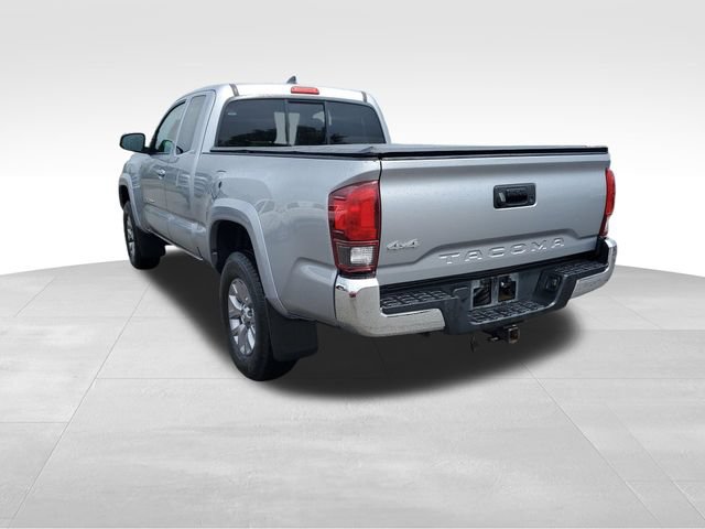 Used 2019 Toyota Tacoma SR5 w/ SR5 Appearance Package (SM) AWD/4WD image 6