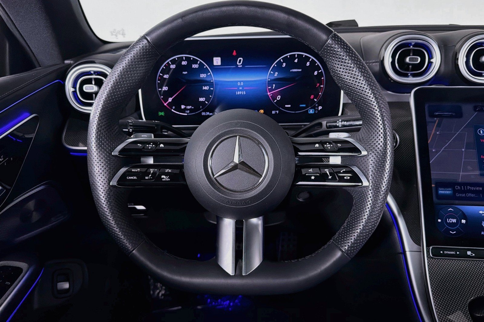 Used 2025 Mercedes-Benz CLE 300 4MATIC Coupe image 17