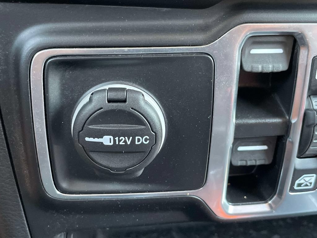 Used 2022 Jeep Wrangler Unlimited Sport AWD/4WD image 29