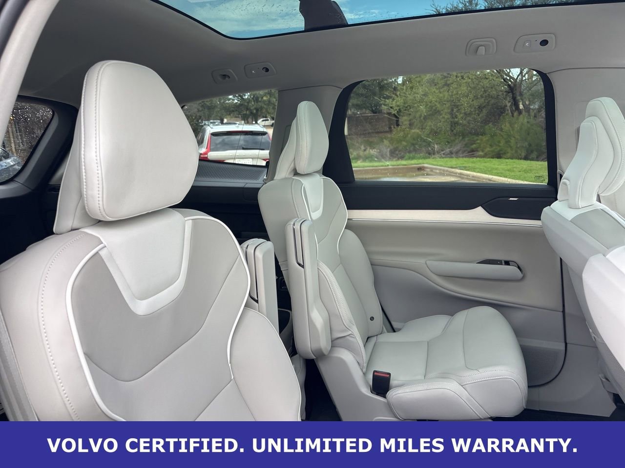 Used 2025 Volvo EX90 Plus image 11