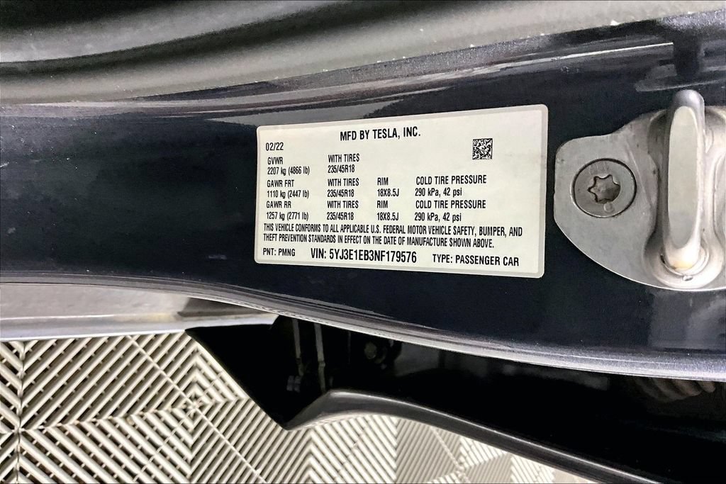 Used 2022 Tesla Model 3 Long Range AWD/4WD image 5