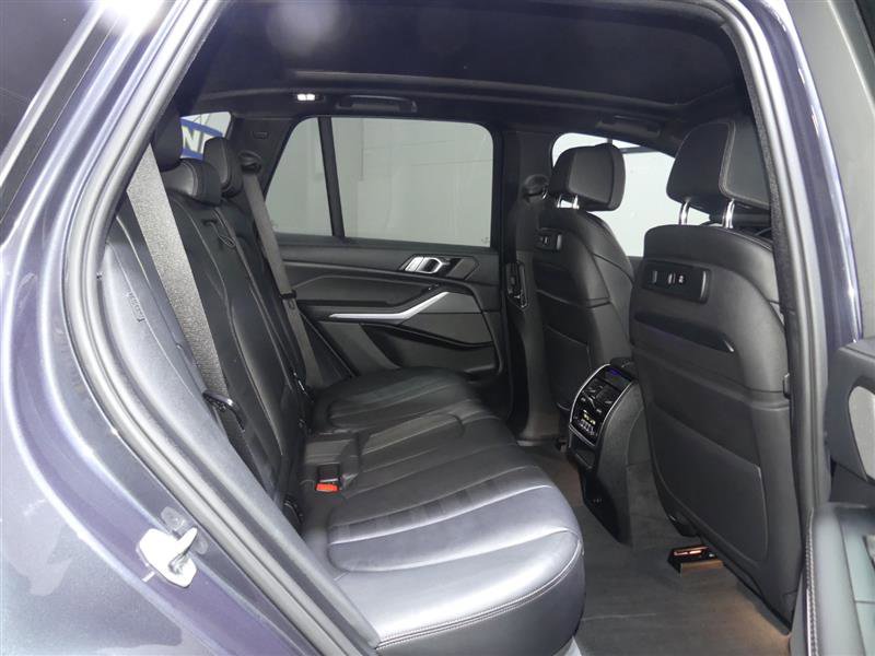 Used 2020 BMW X5 M50i w/ Premium Package image 29