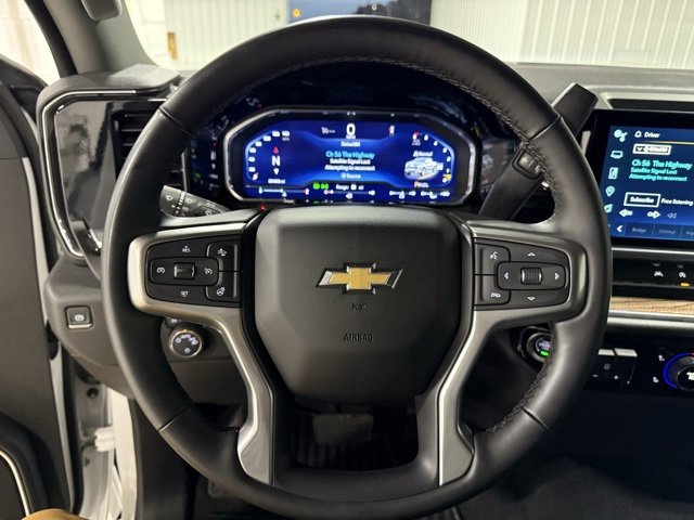 Used 2025 Chevrolet Silverado 1500 LT image 12