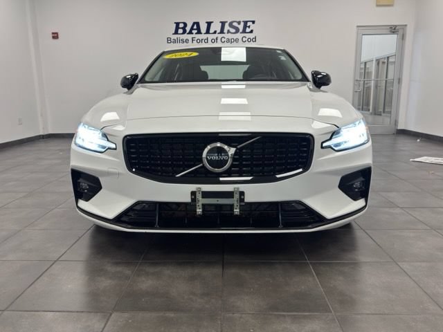 Used 2024 Volvo S60 B5 Core FWD image 33