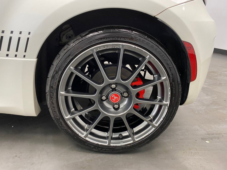 Used 2017 FIAT 500 Abarth w/ Popular Equipment Package FWD image 17