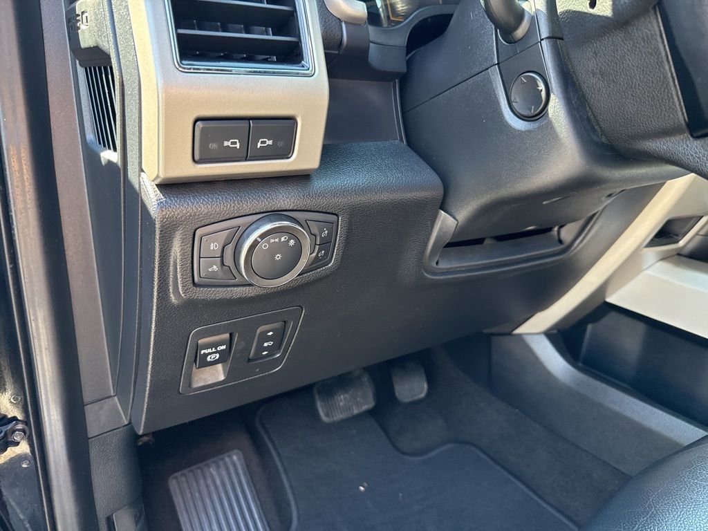 Used 2020 Ford F150 Lariat w/ Equipment Group 502A Luxury AWD/4WD image 21