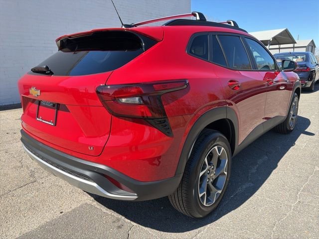 New 2026 Chevrolet Trax LT w/ Driver Confidence Package FWD image 2