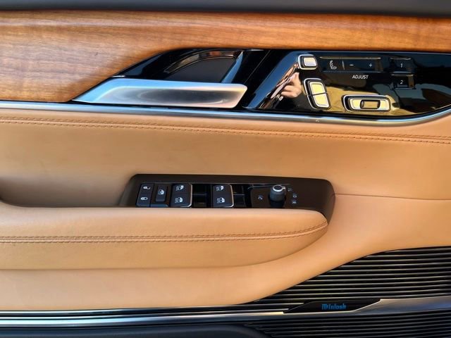 Used 2022 Jeep Grand Wagoneer Series III w/ Flexible Seating Group image 12