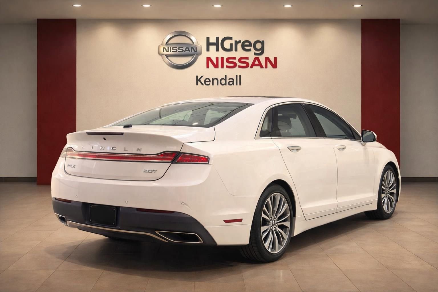 Used 2018 Lincoln MKZ Select w/ Select Plus Package image 4