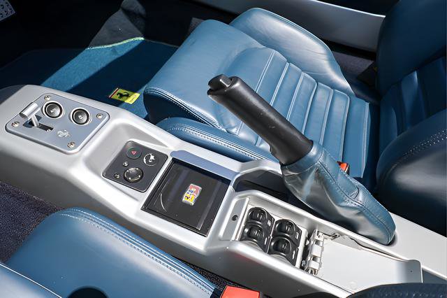 Used 2005 Ferrari 360 Spider image 38