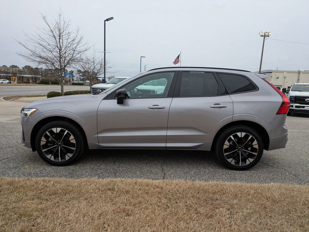 New 2026 Volvo XC60 B5 Plus w/ Climate Package AWD/4WD image 7