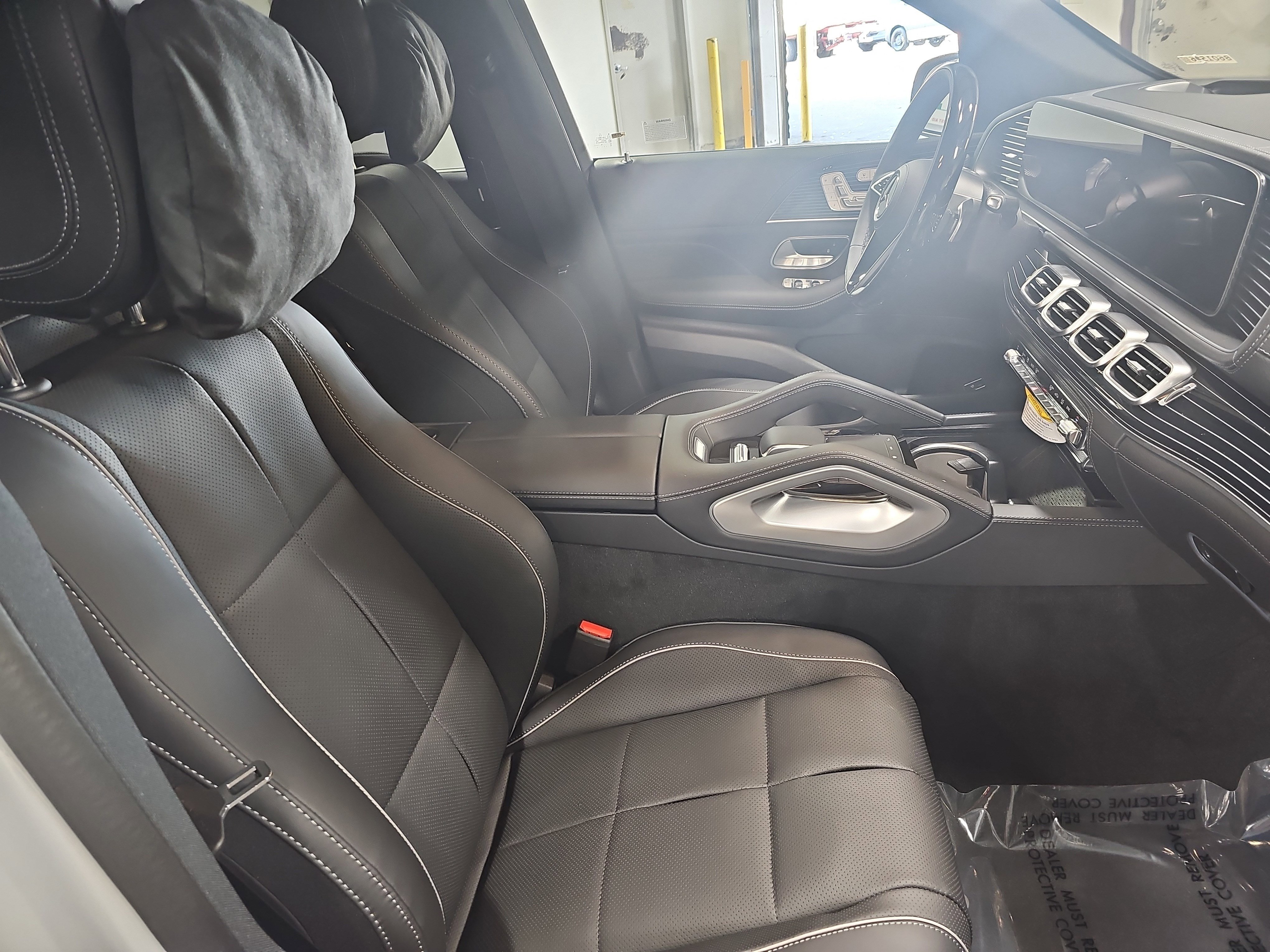 New 2026 Mercedes-Benz GLS 580 4MATIC image 10