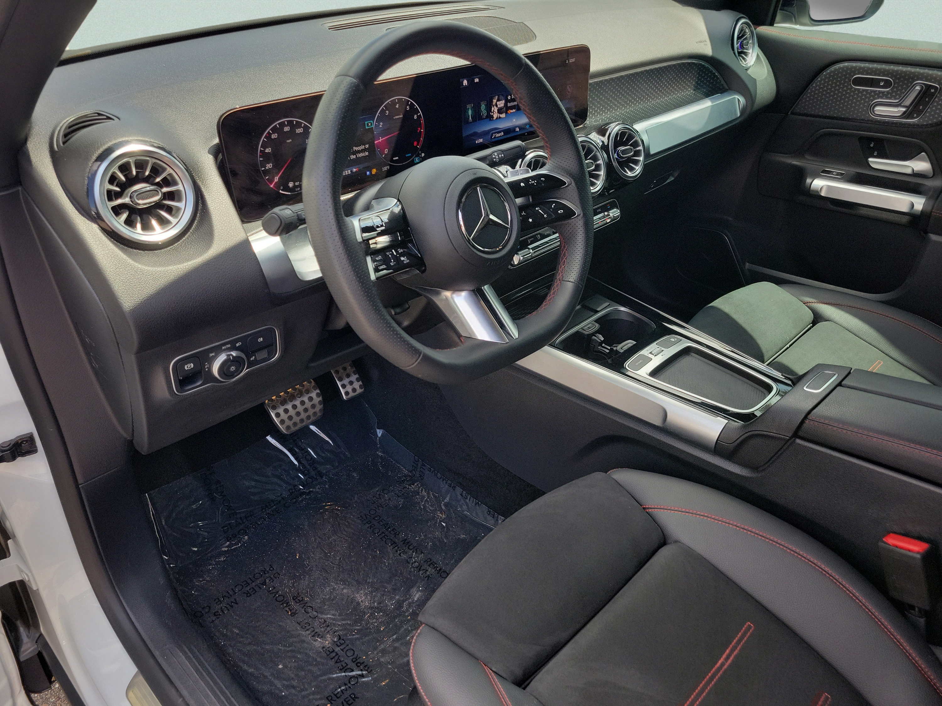 Certified 2024 Mercedes-Benz GLB 250 image 19